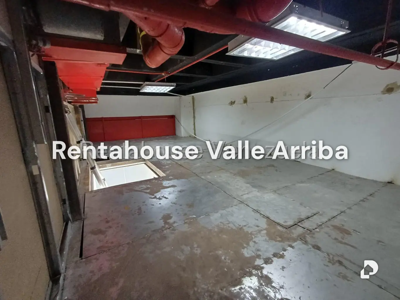 Local comercial en Los Samanes, Caracas – 13