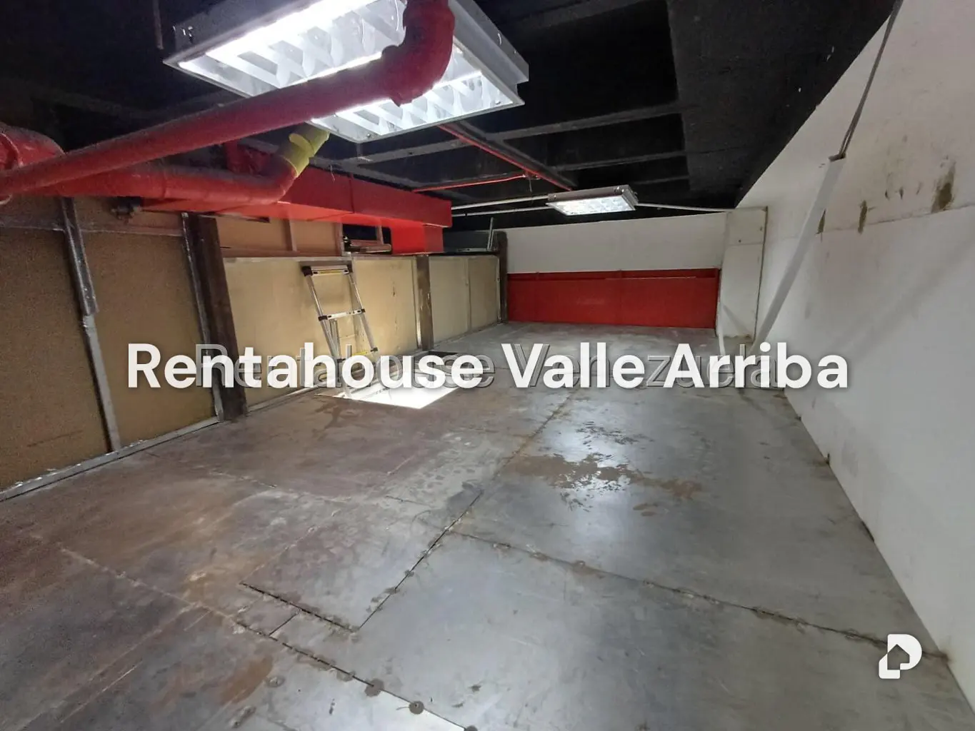 Local comercial en Los Samanes, Caracas – 12