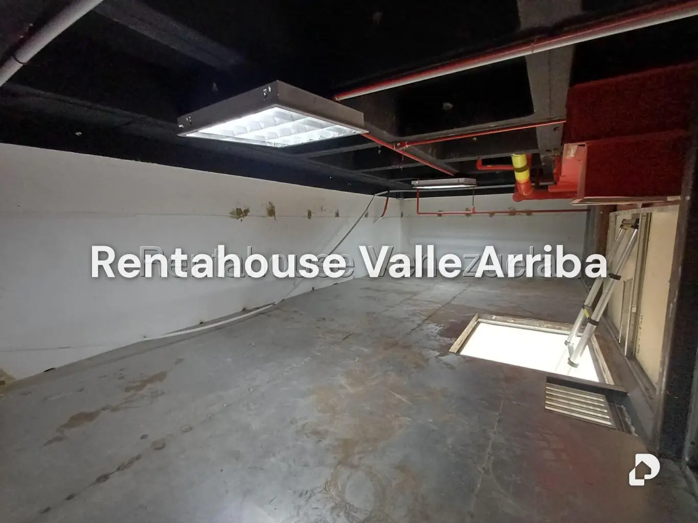 Local comercial en Los Samanes, Caracas – 11