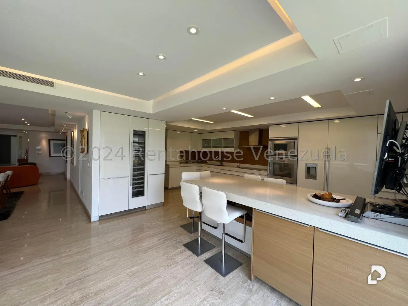 Apartamento en Los Palos Grandes, Caracas – 12