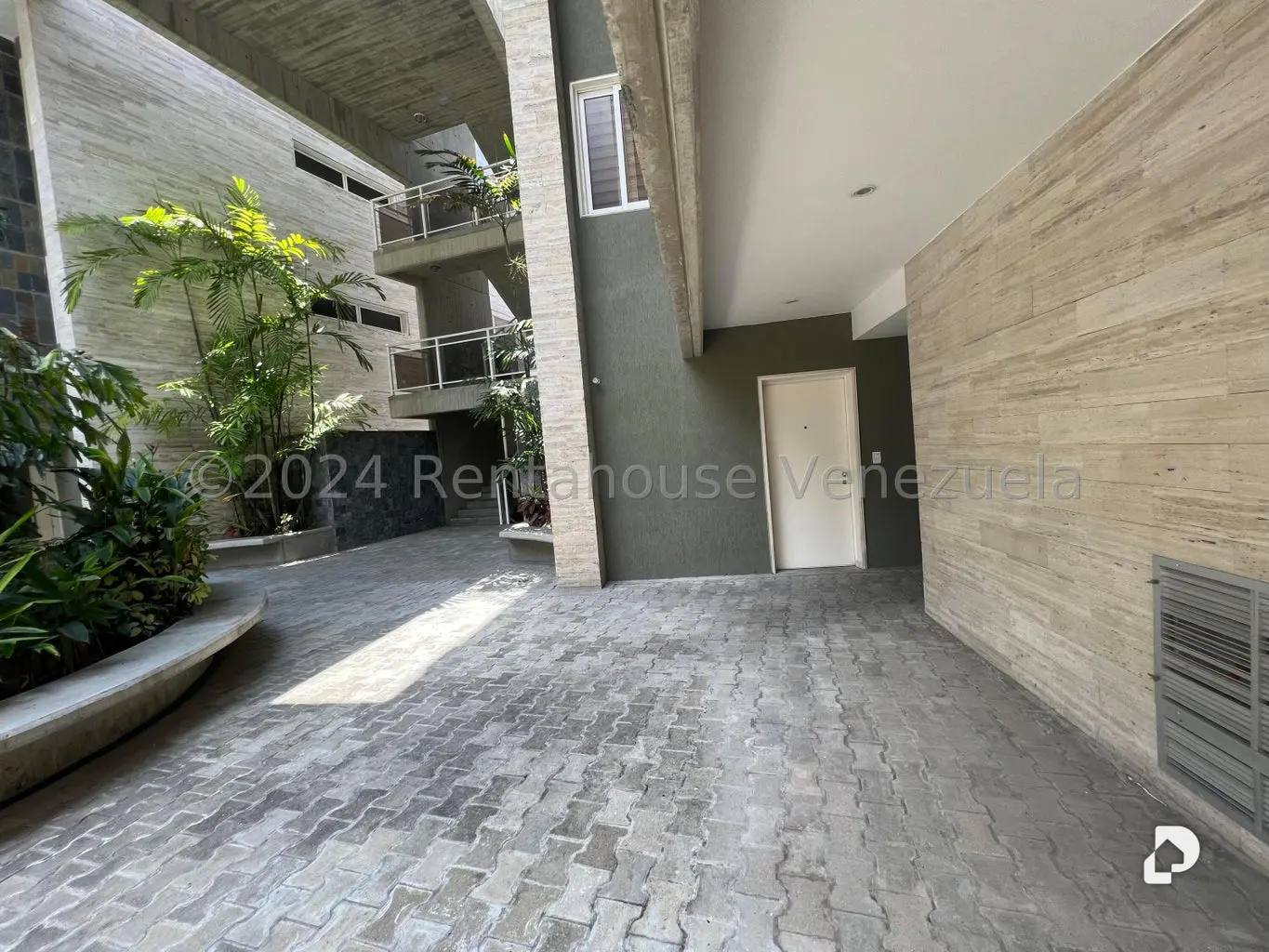Apartamento en Los Palos Grandes, Caracas – 5