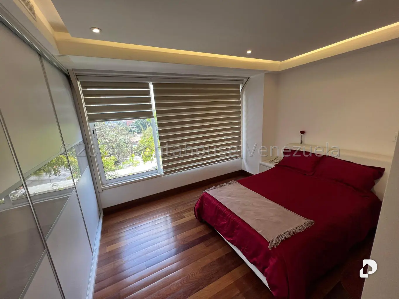 Apartamento en Los Palos Grandes, Caracas – 24