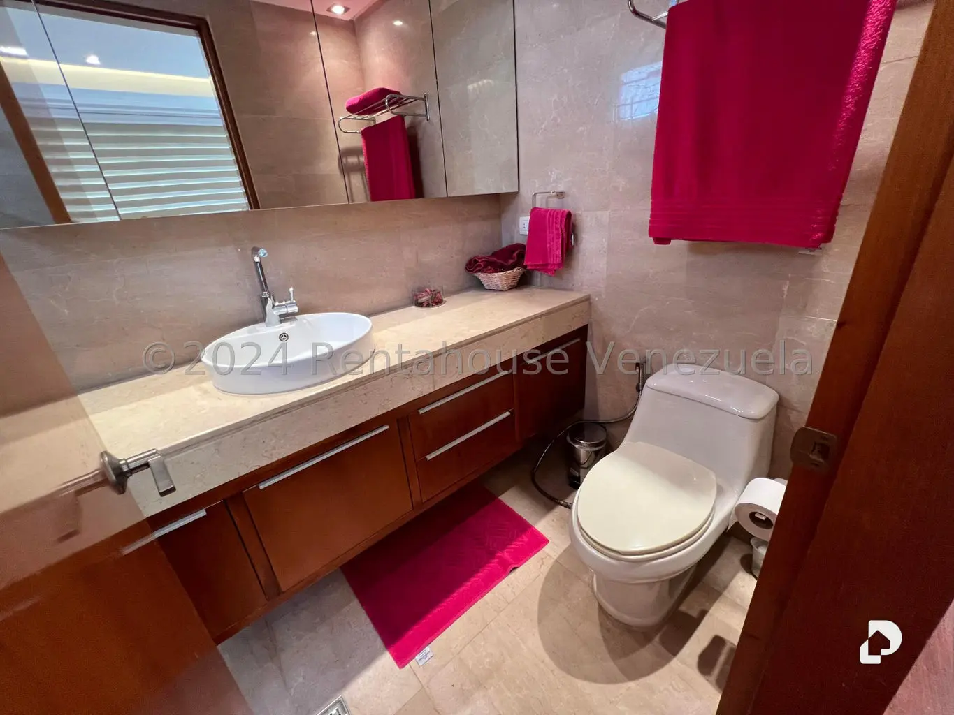Apartamento en Los Palos Grandes, Caracas – 26