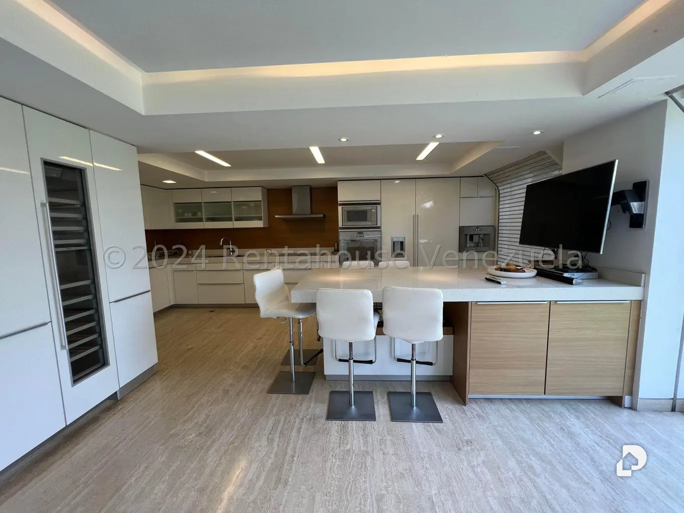 Apartamento en Los Palos Grandes, Caracas – 11