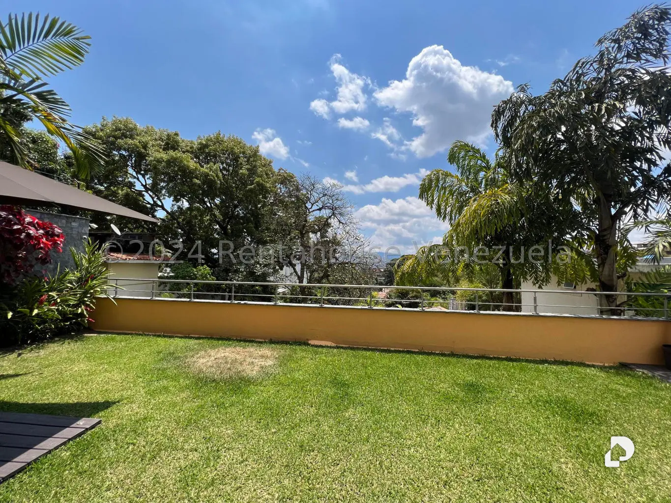 Apartamento en Los Palos Grandes, Caracas – 14
