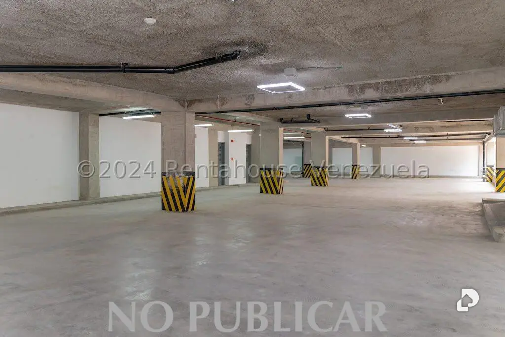 Apartamento en Altamira, Caracas – 15