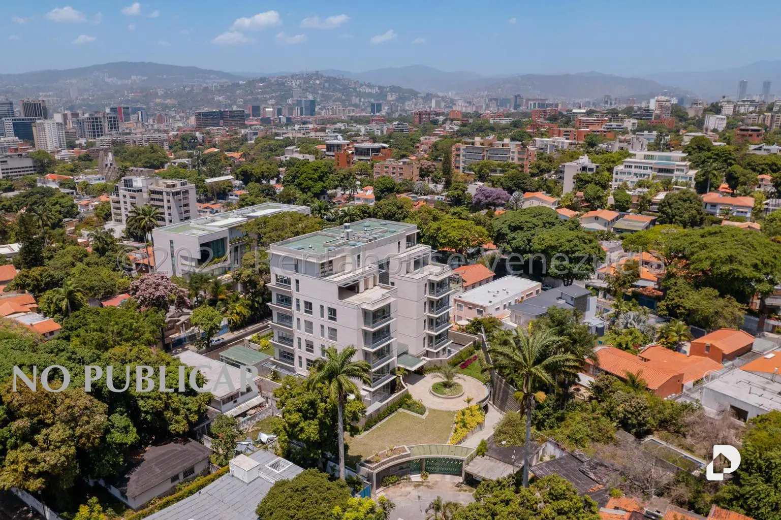 Apartamento en Altamira, Caracas – 24