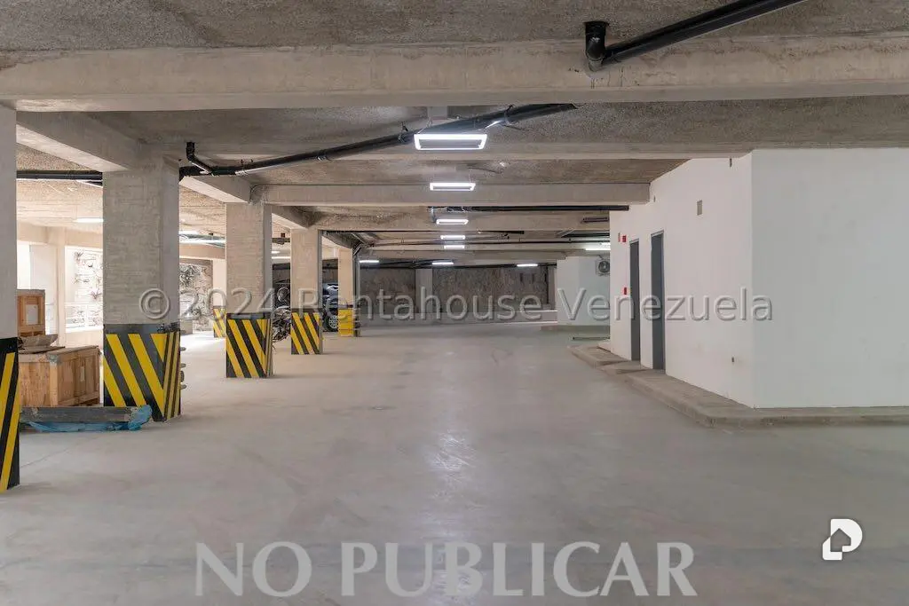 Apartamento en Altamira, Caracas – 16