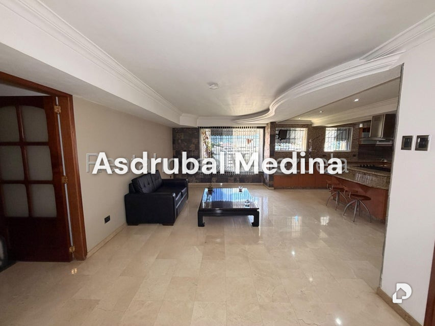 Apartment in Prados del Este, Caracas – 4