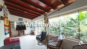 Casa en Alto Prado, Caracas – 26