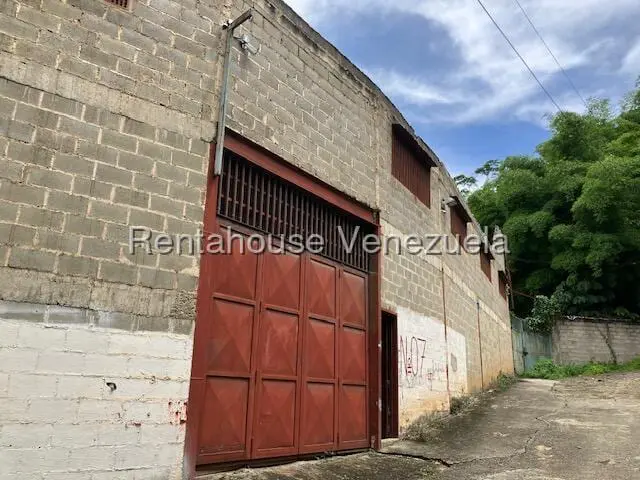 Warehouse in Caracas - 1