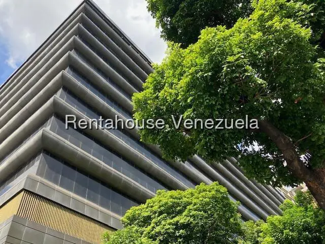 Office in La California Norte, Caracas - 1