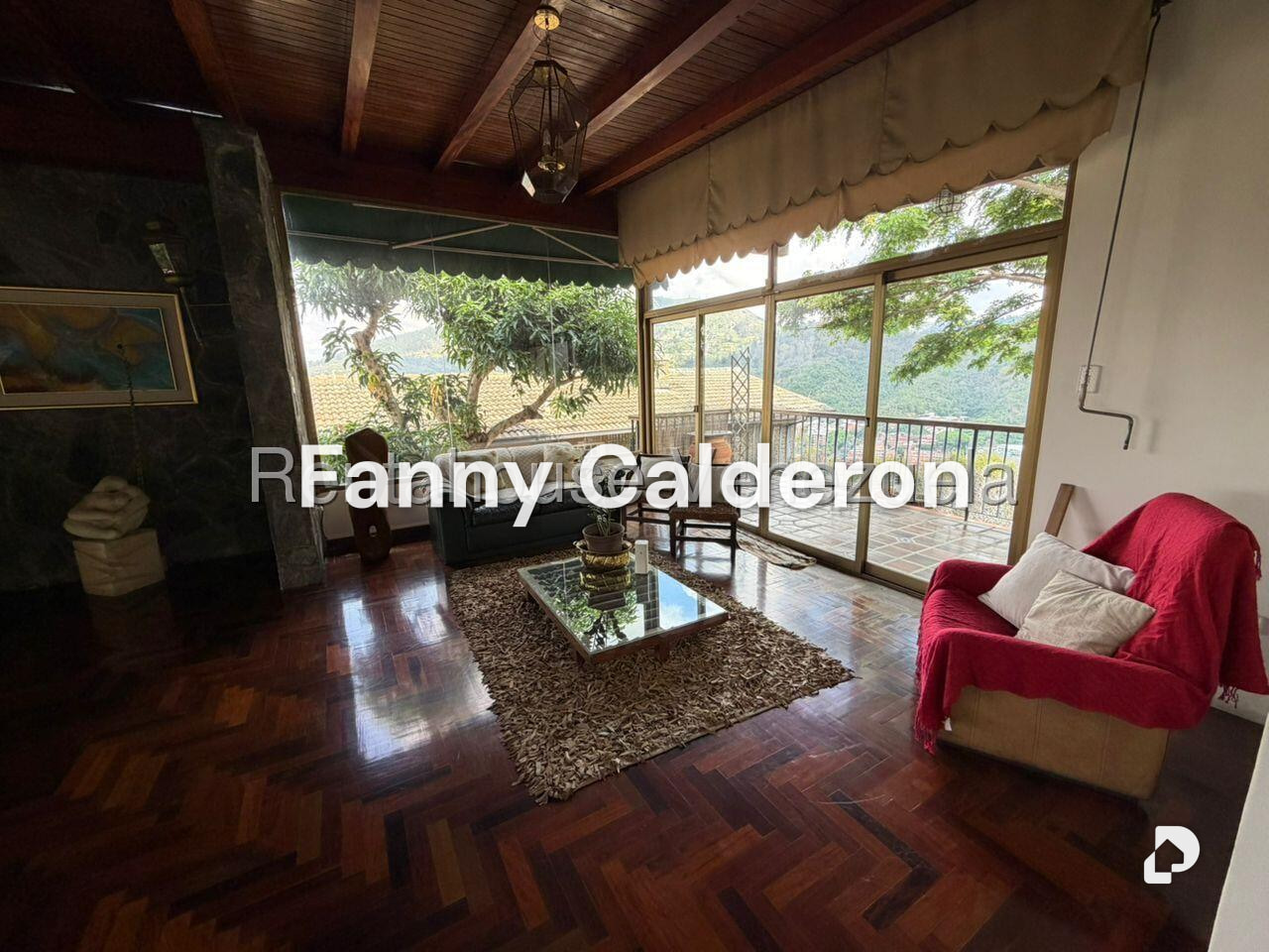 Casa en Lomas De La Trinidad, Caracas – 18