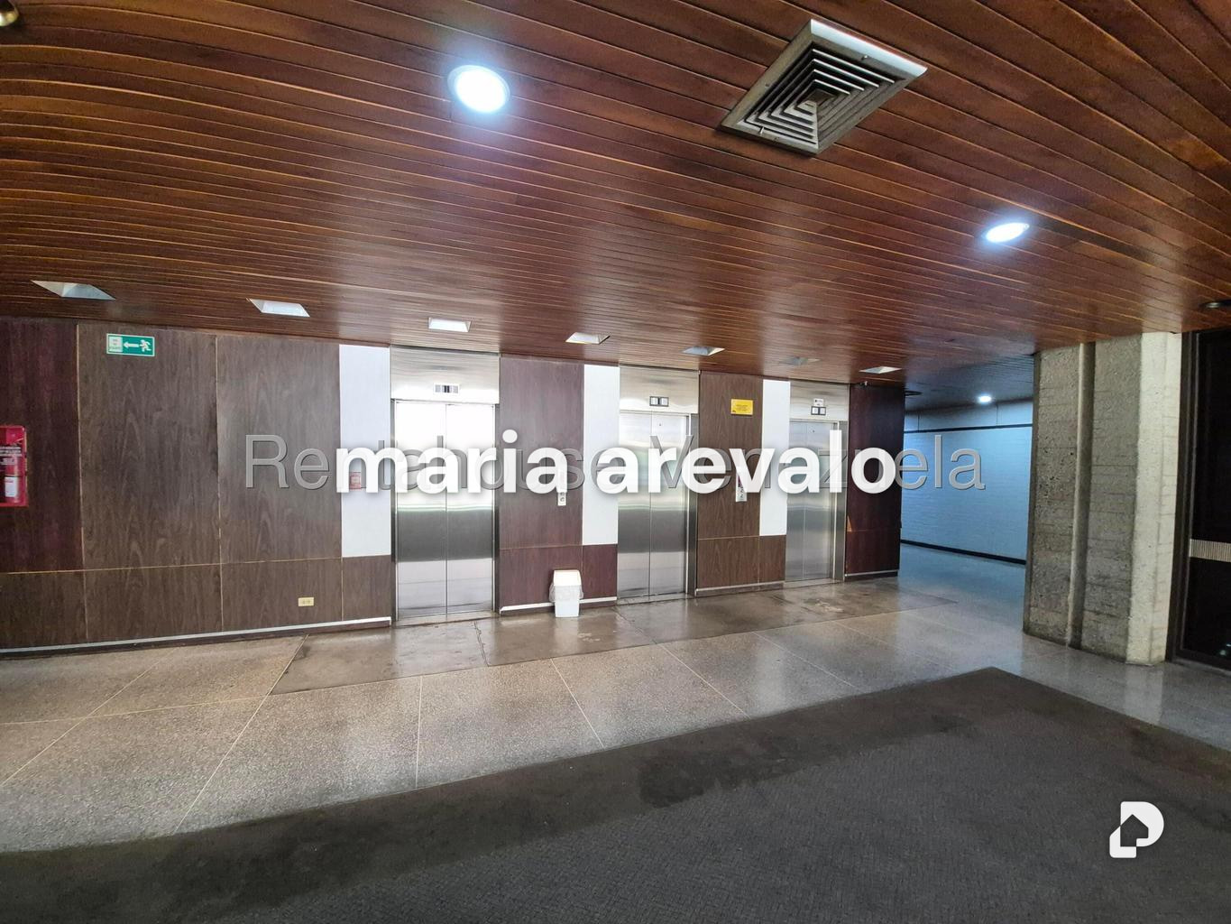 Oficina en Prados del Este, Caracas – 26