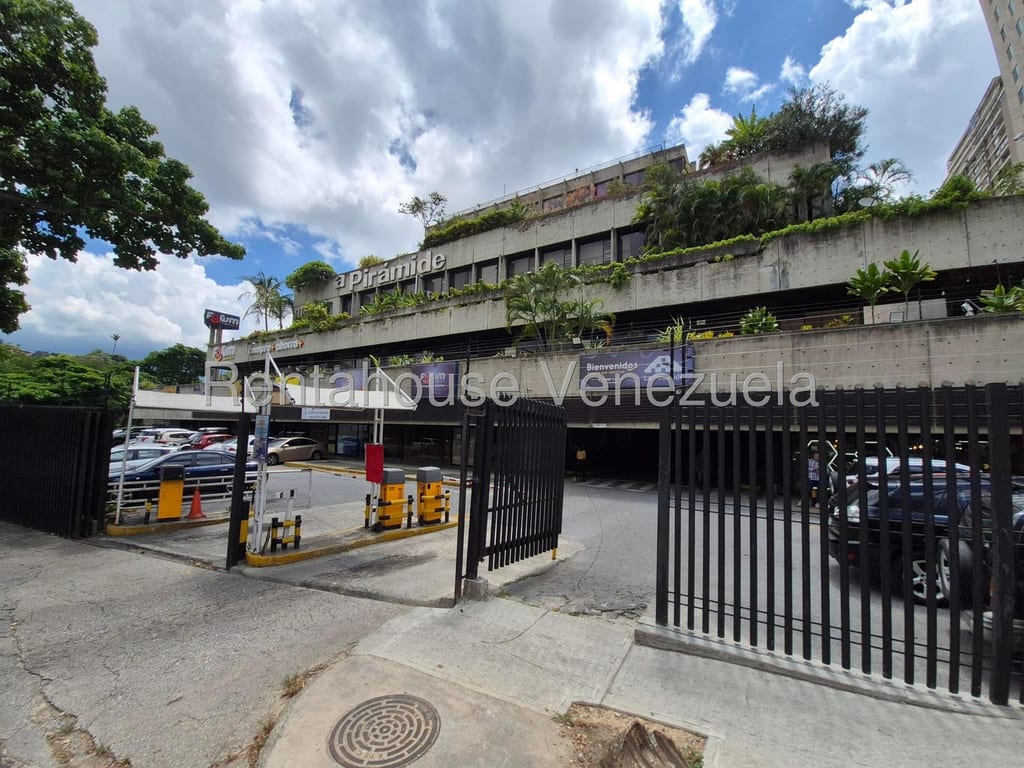 Oficina en Prados del Este, Caracas - 1