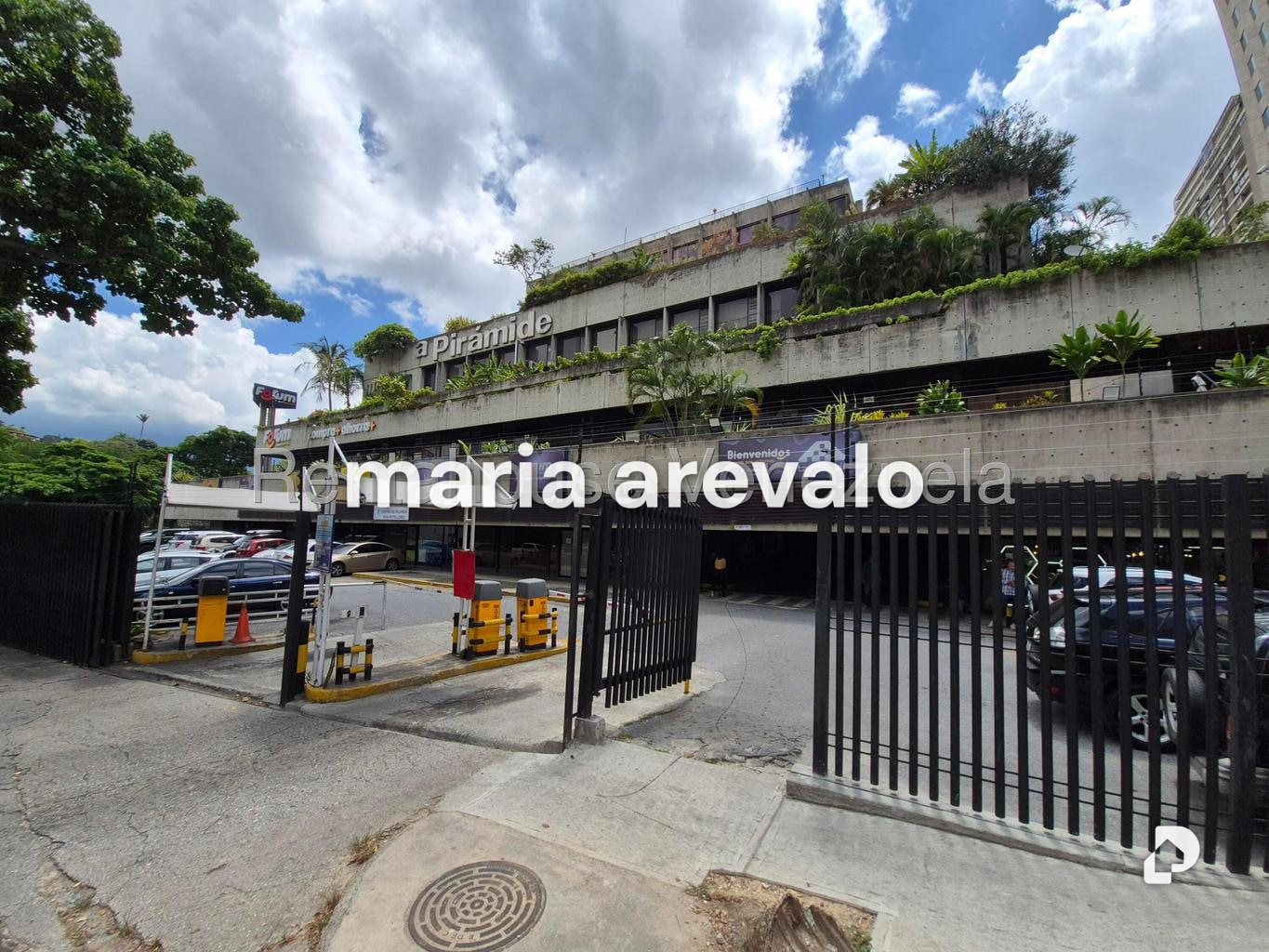 Oficina en Prados del Este, Caracas – 1