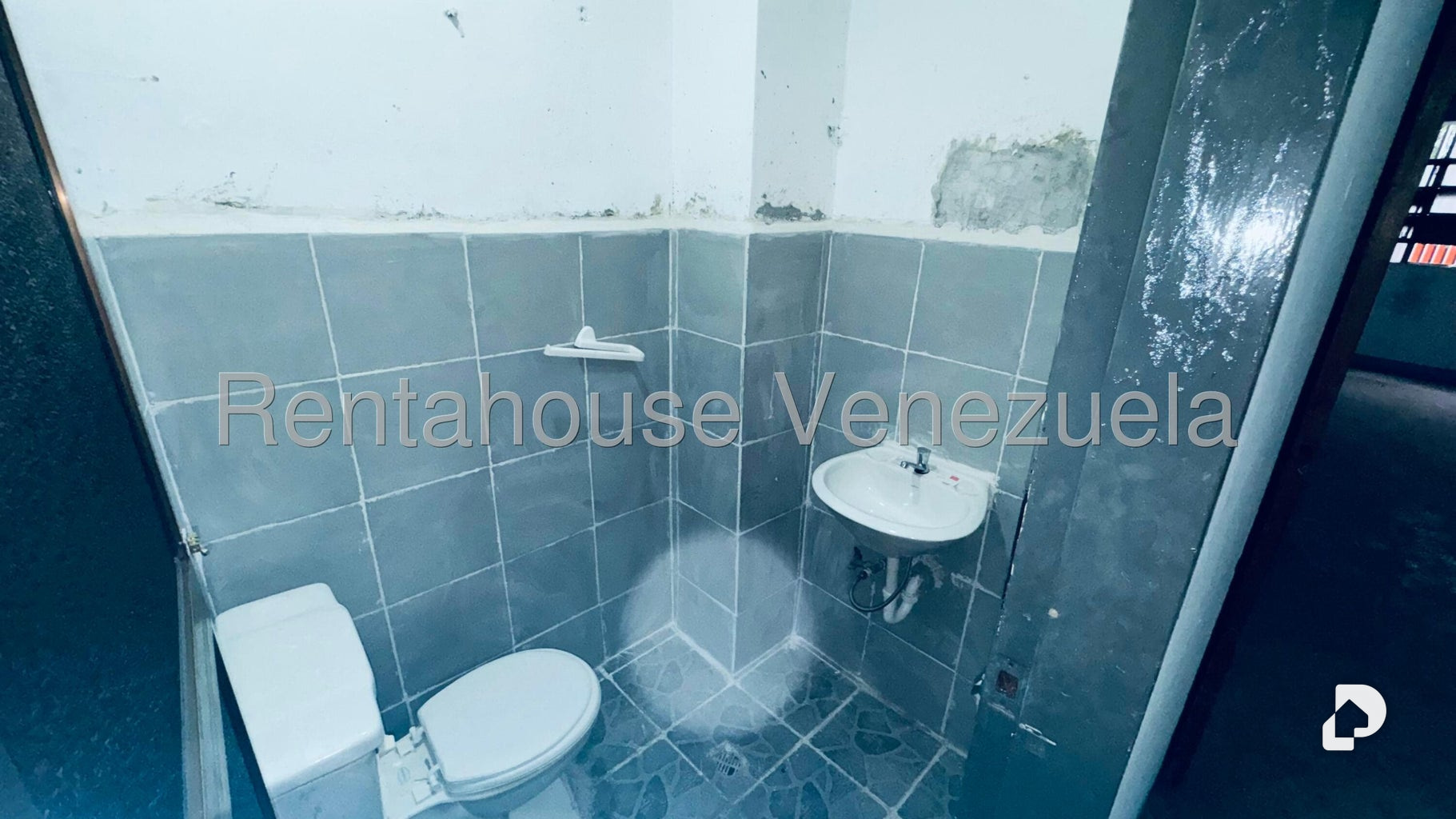 Edificio en Parroquia Altagracia, Caracas – 26