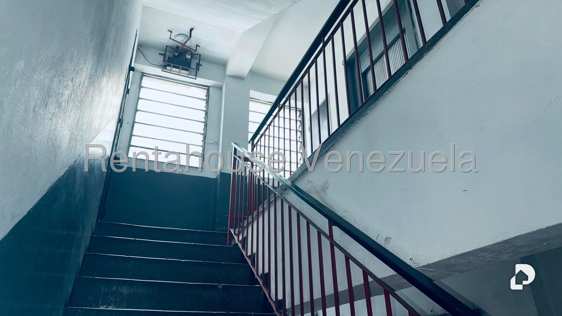 Edificio en Parroquia Altagracia, Caracas – 17