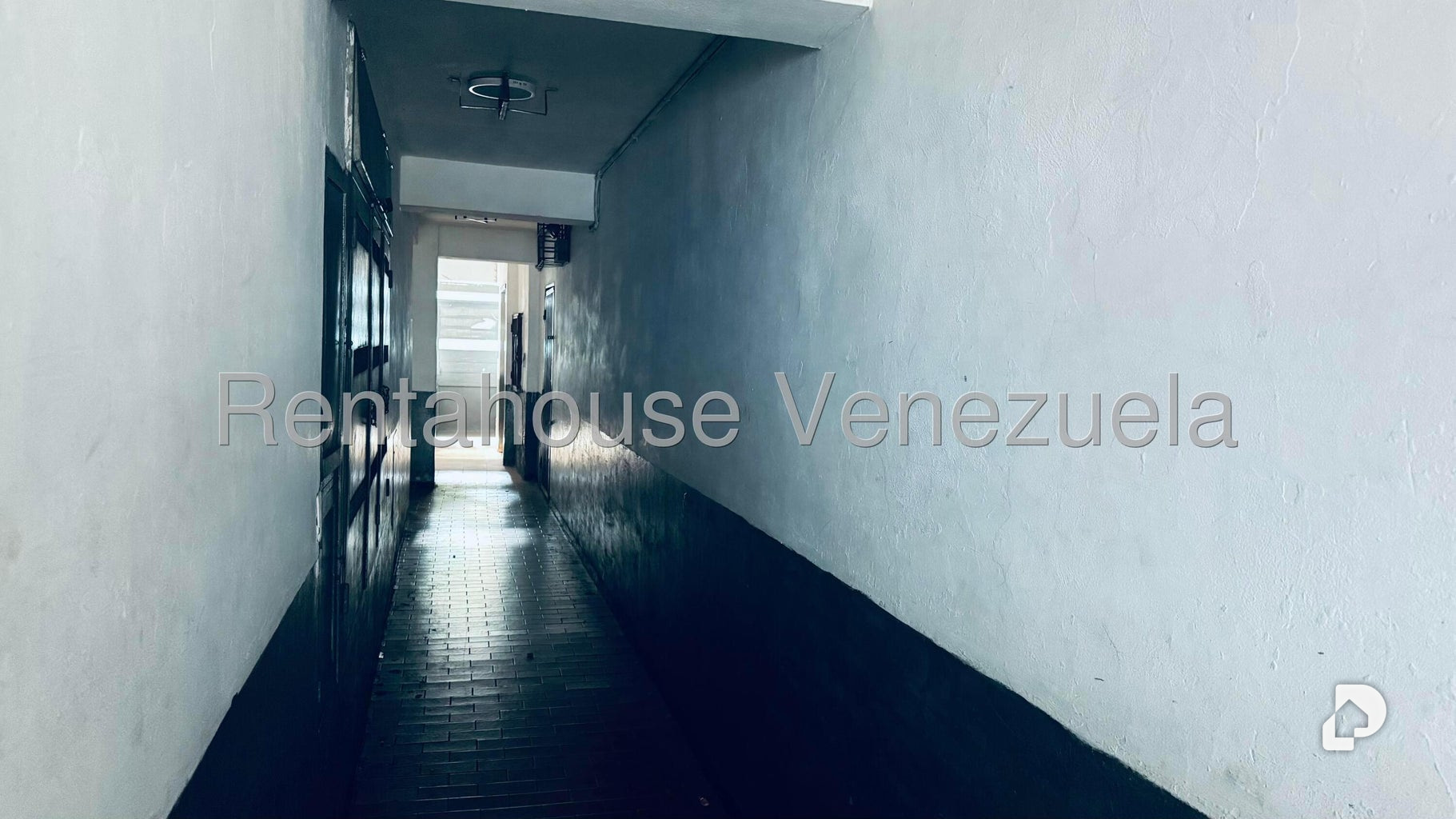 Edificio en Parroquia Altagracia, Caracas – 15
