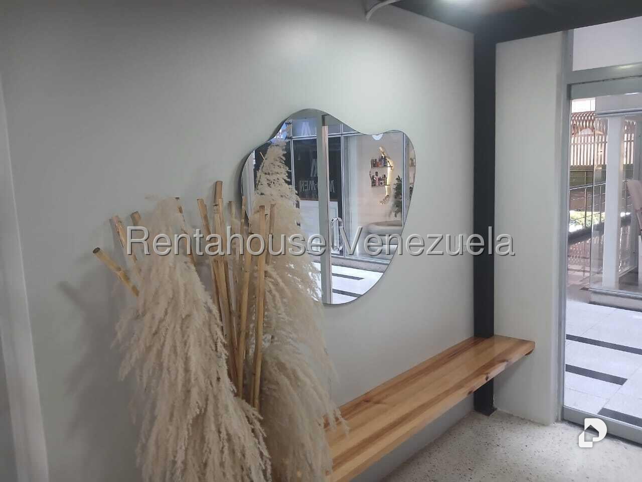 Local comercial en La Trinidad, Caracas – 8