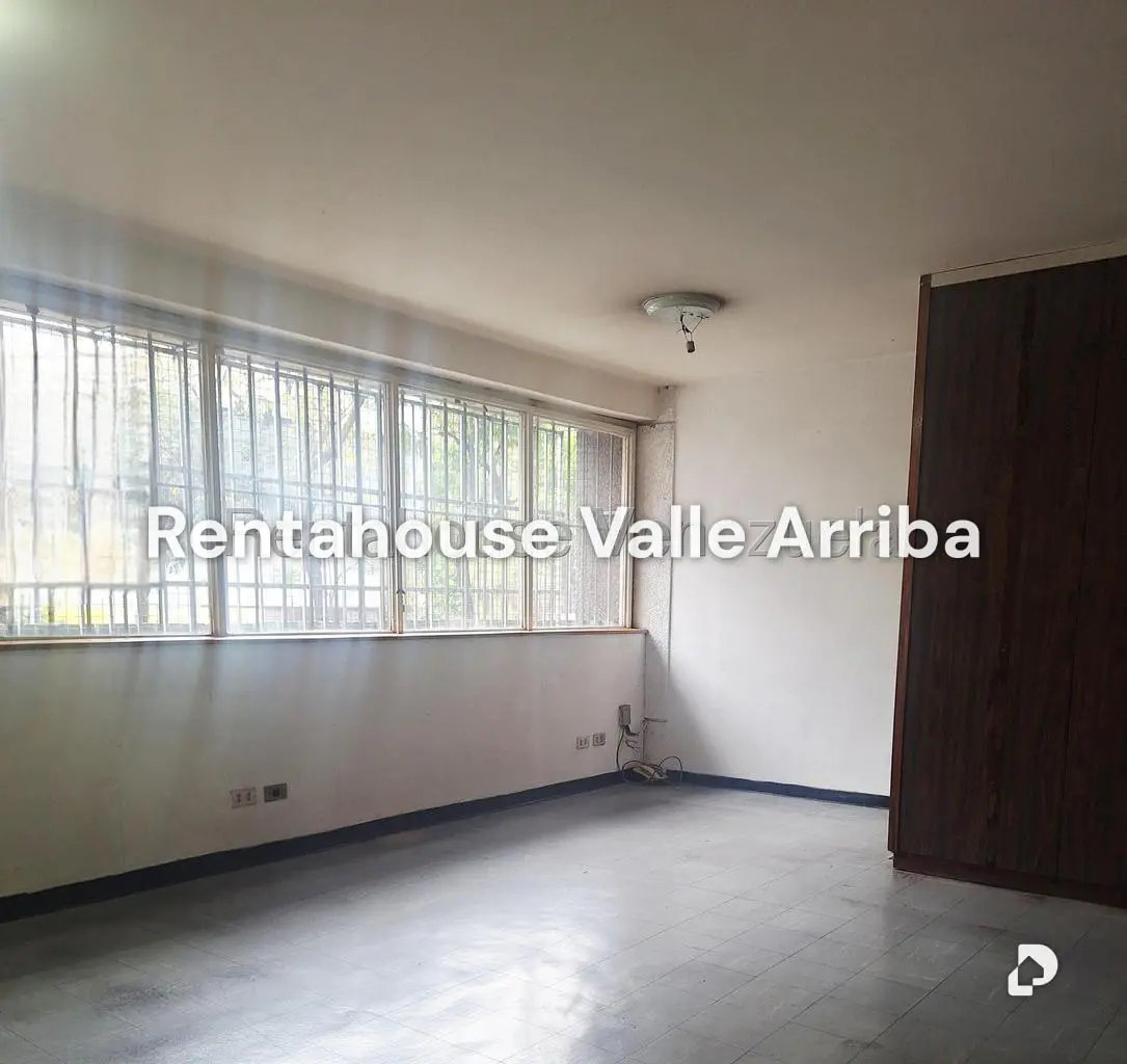 Local comercial en La California Norte, Caracas – 11
