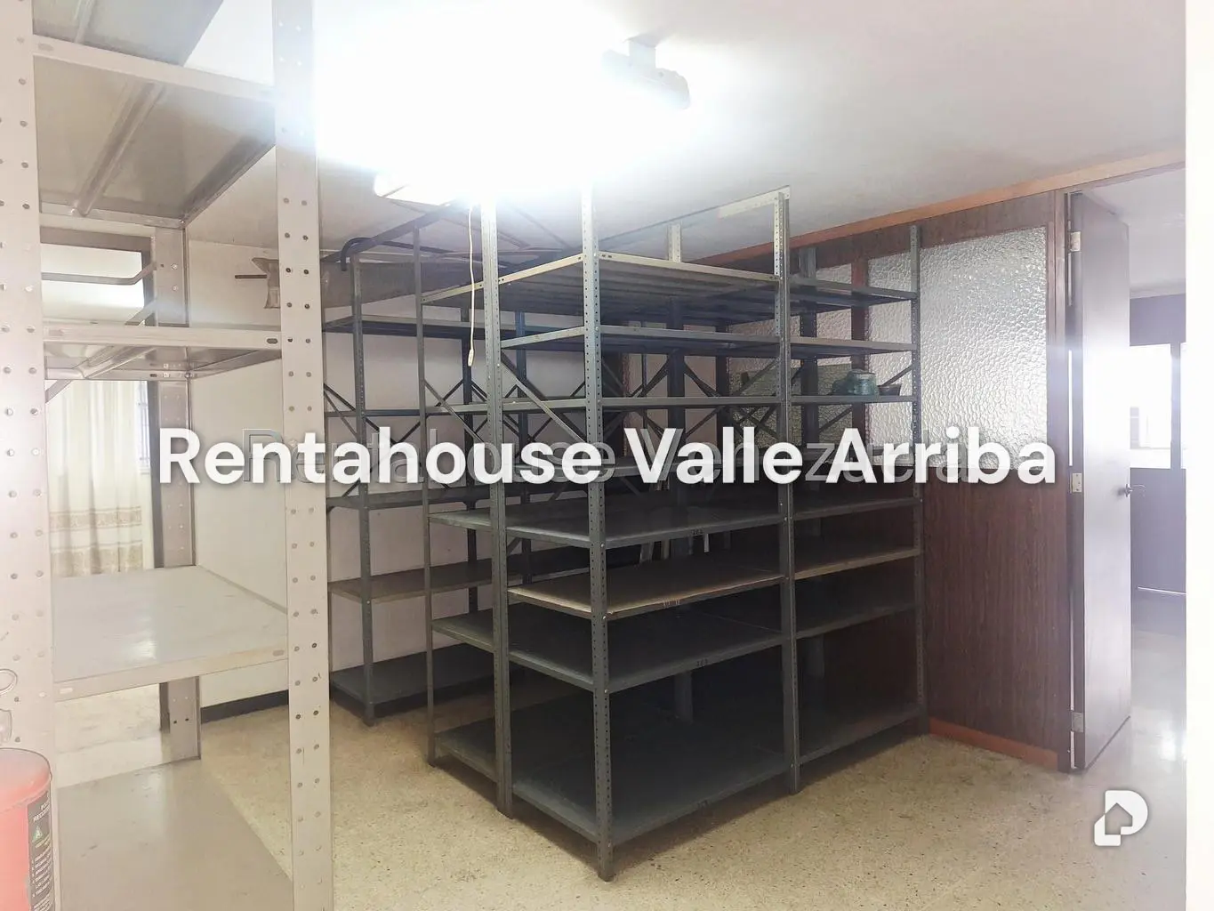 Local comercial en La California Norte, Caracas – 18