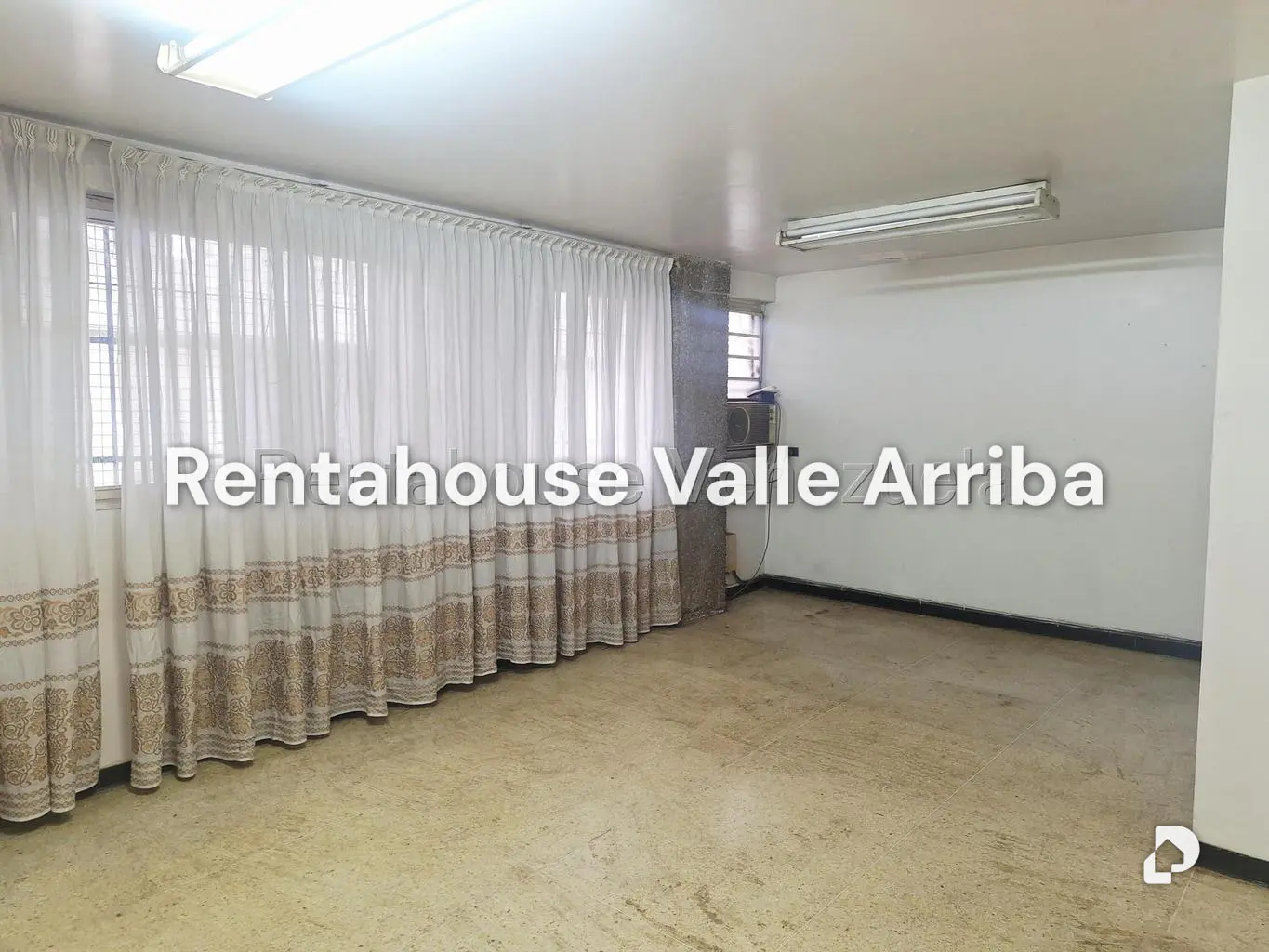 Local comercial en La California Norte, Caracas – 15
