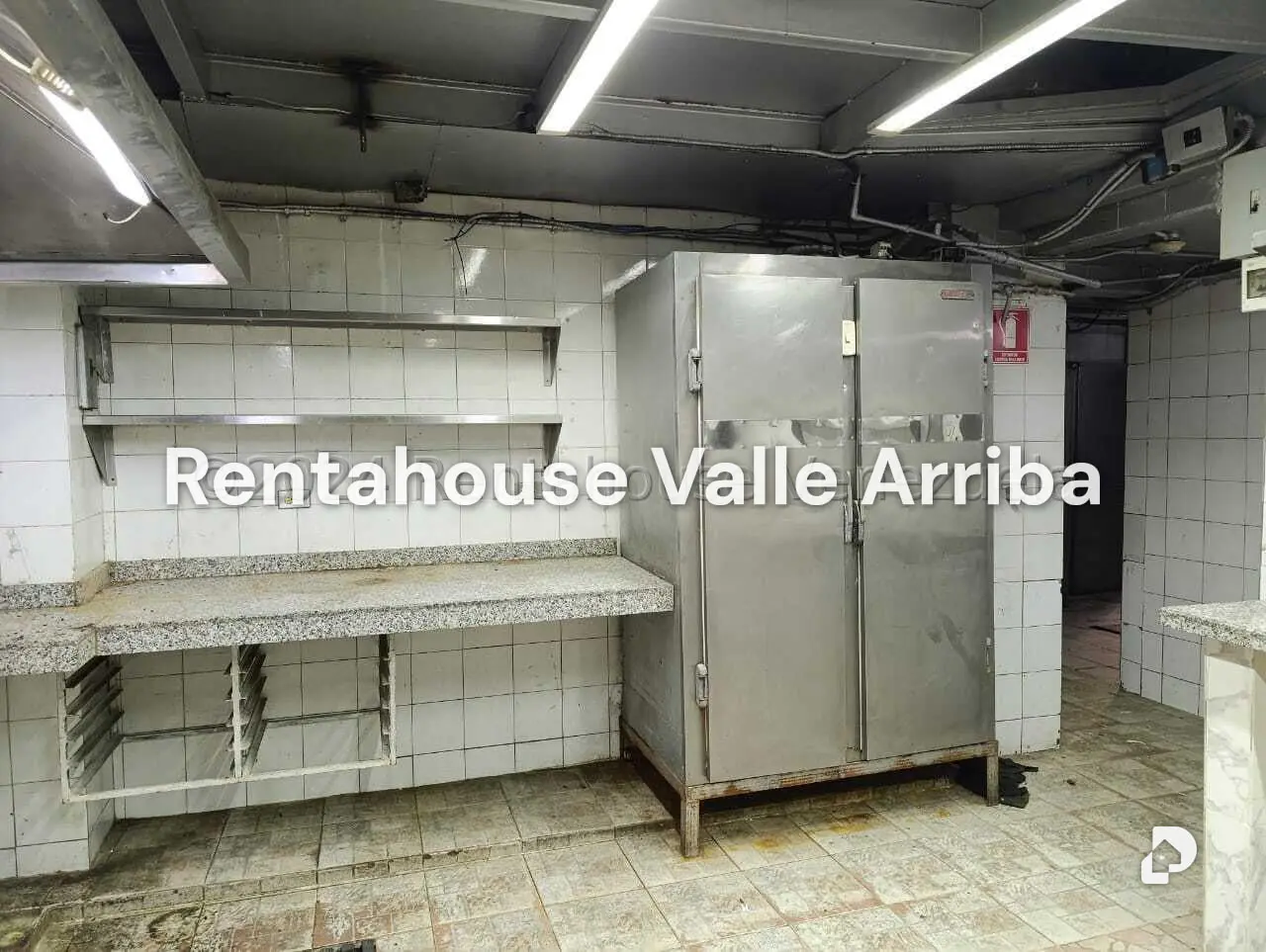 Local comercial en Parroquia Santa Teresa, Caracas – 11