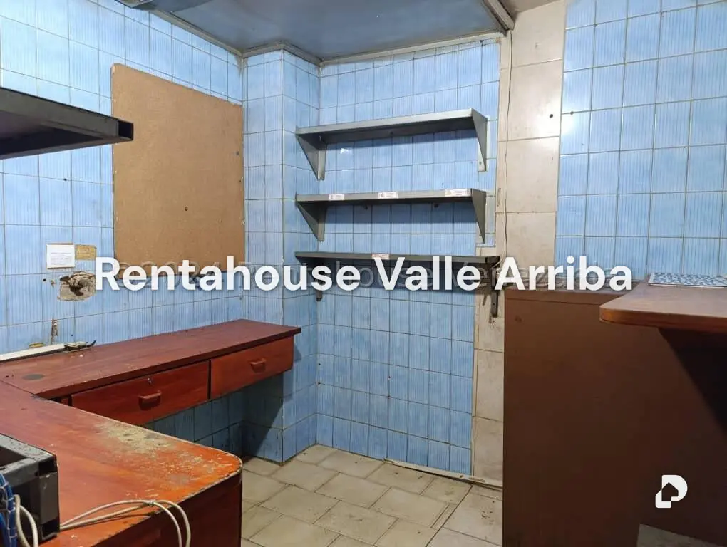 Local comercial en Parroquia Santa Teresa, Caracas – 13