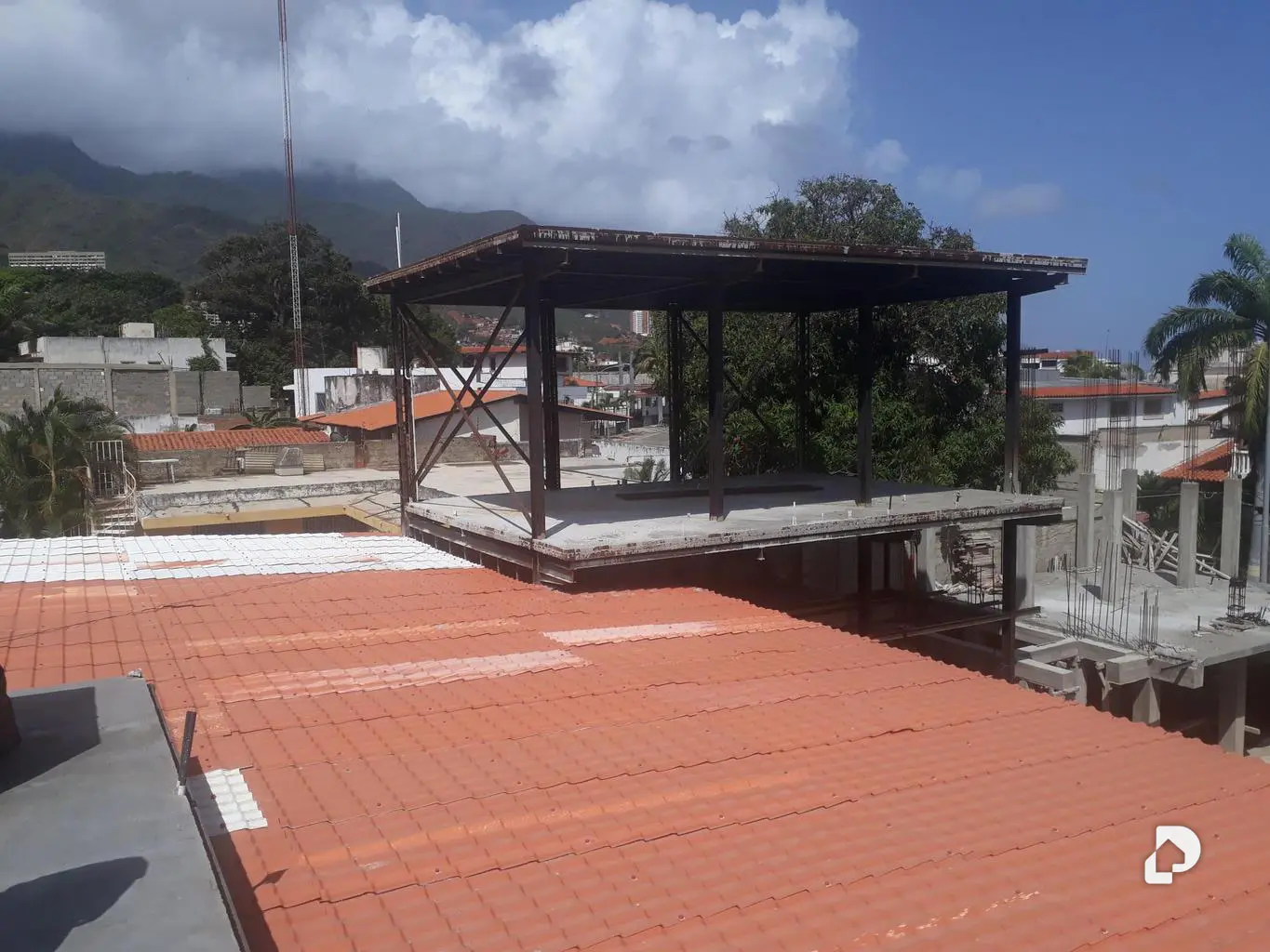 Galpón en Los Corales, Caraballeda