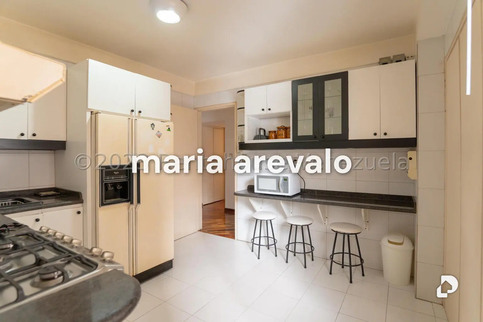 Apartamento en Los Palos Grandes, Caracas – 17