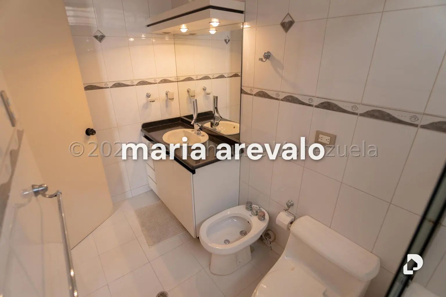 Apartamento en Los Palos Grandes, Caracas – 23
