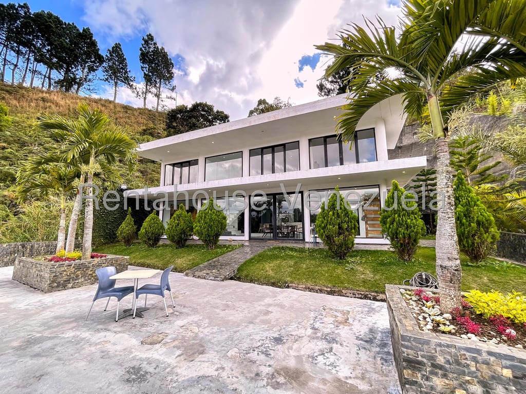 Casa en Club de Campo, San Antonio de Los Altos - 1