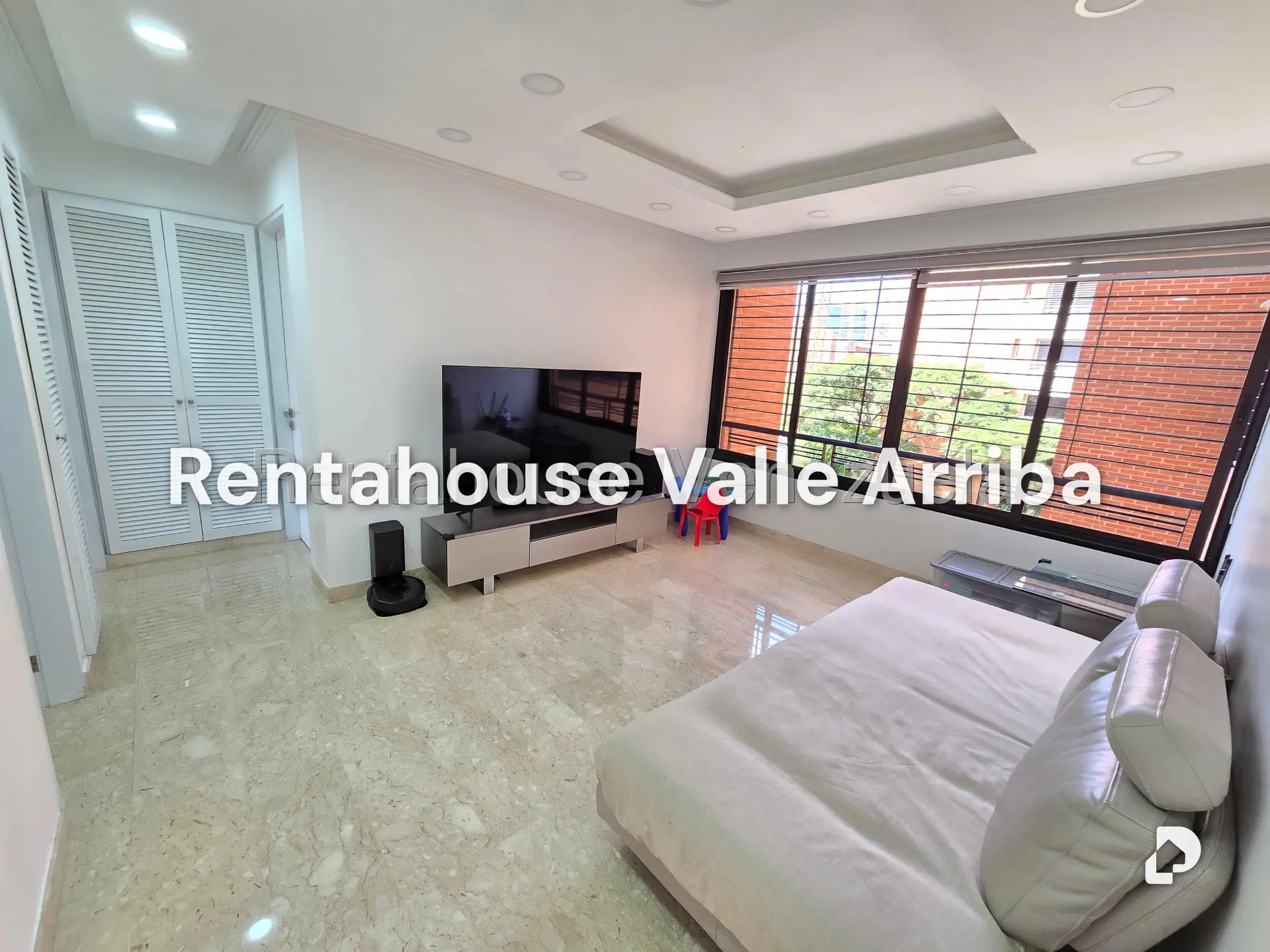Apartamento en Campo Alegre, Caracas – 12