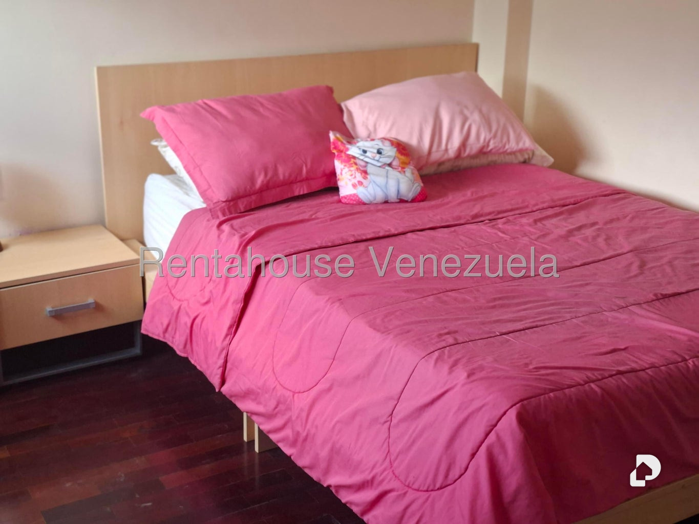 Apartamento en Santa Rosa de Lima, Caracas – 13