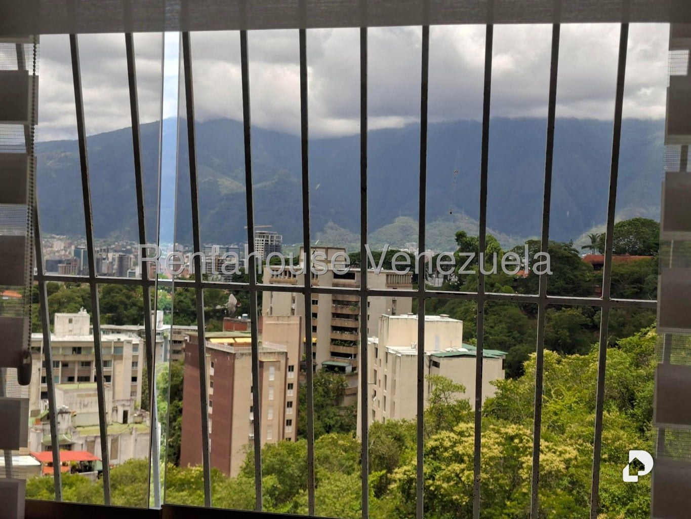 Apartamento en Santa Rosa de Lima, Caracas – 15