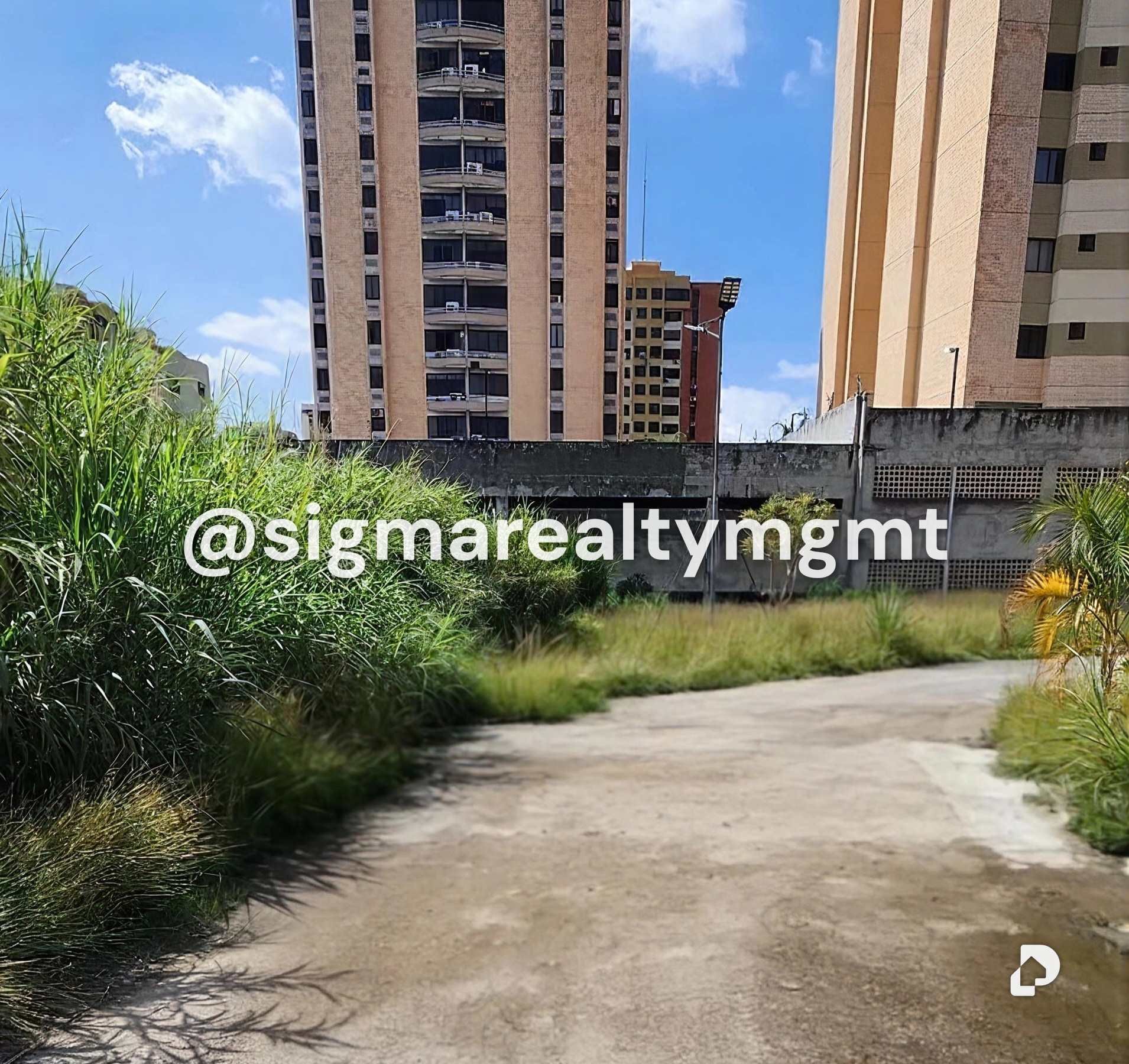 Terreno en Ciudad Jardin Mañongo, Valencia – 9