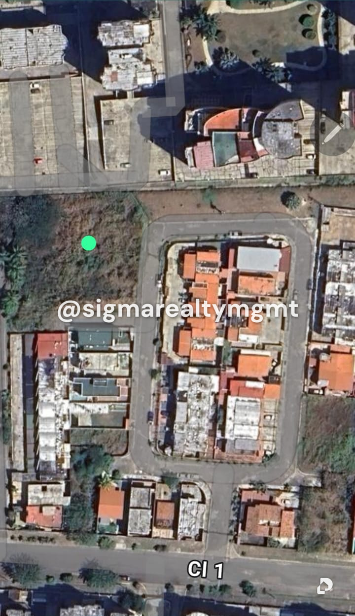 Terreno en Ciudad Jardin Mañongo, Valencia – 1