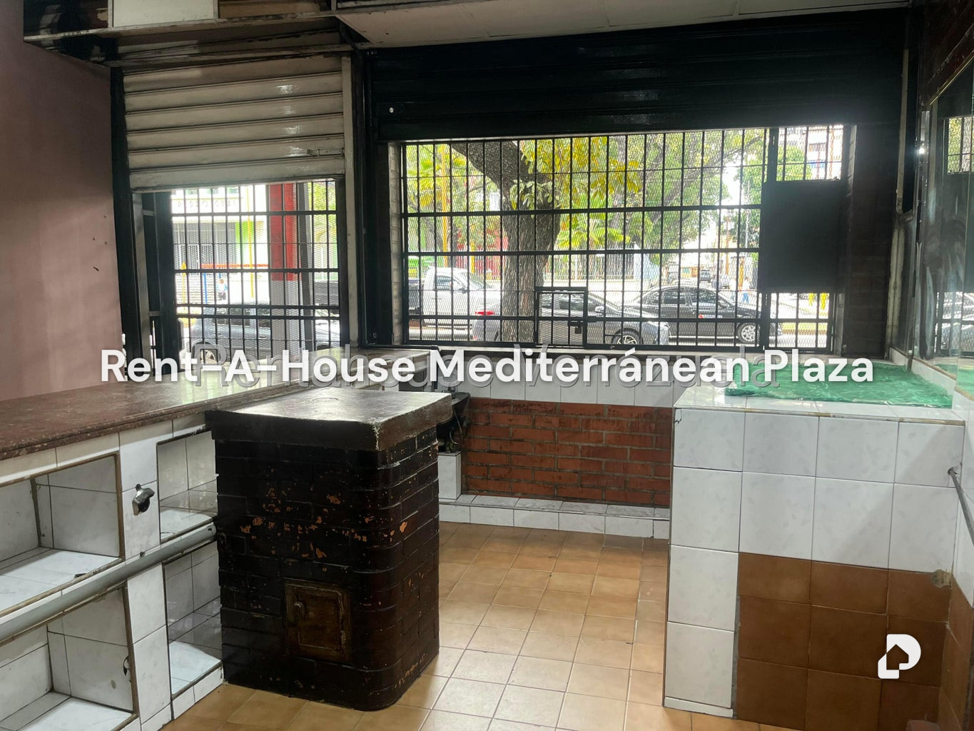 Local comercial en Avenida Bolivar Norte, Valencia – 13