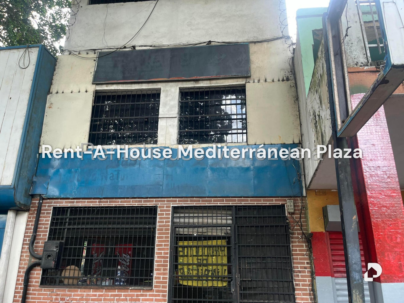 Local comercial en Avenida Bolivar Norte, Valencia – 18