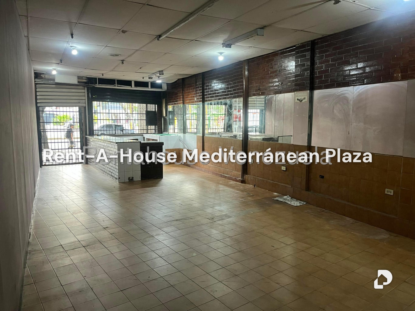Local comercial en Avenida Bolivar Norte, Valencia – 2