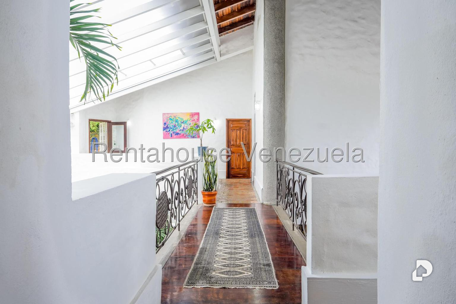 Casa en Oripoto, Caracas – 26
