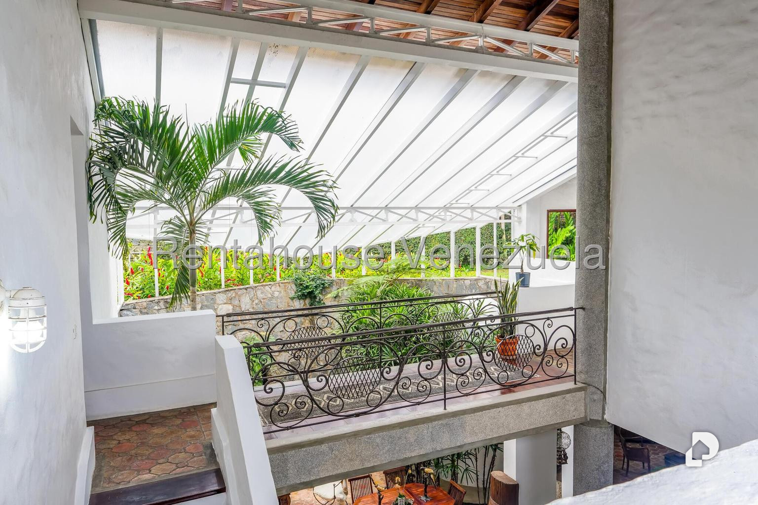 Casa en Oripoto, Caracas – 22