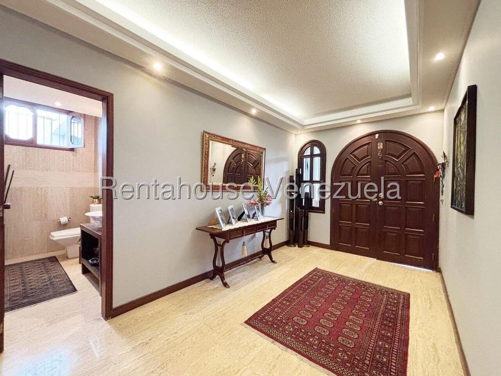 Casa en Lomas de La Lagunita, Caracas