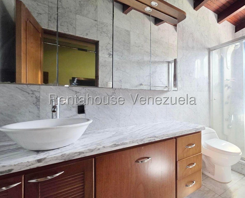 Casa en Lomas de La Lagunita, Caracas