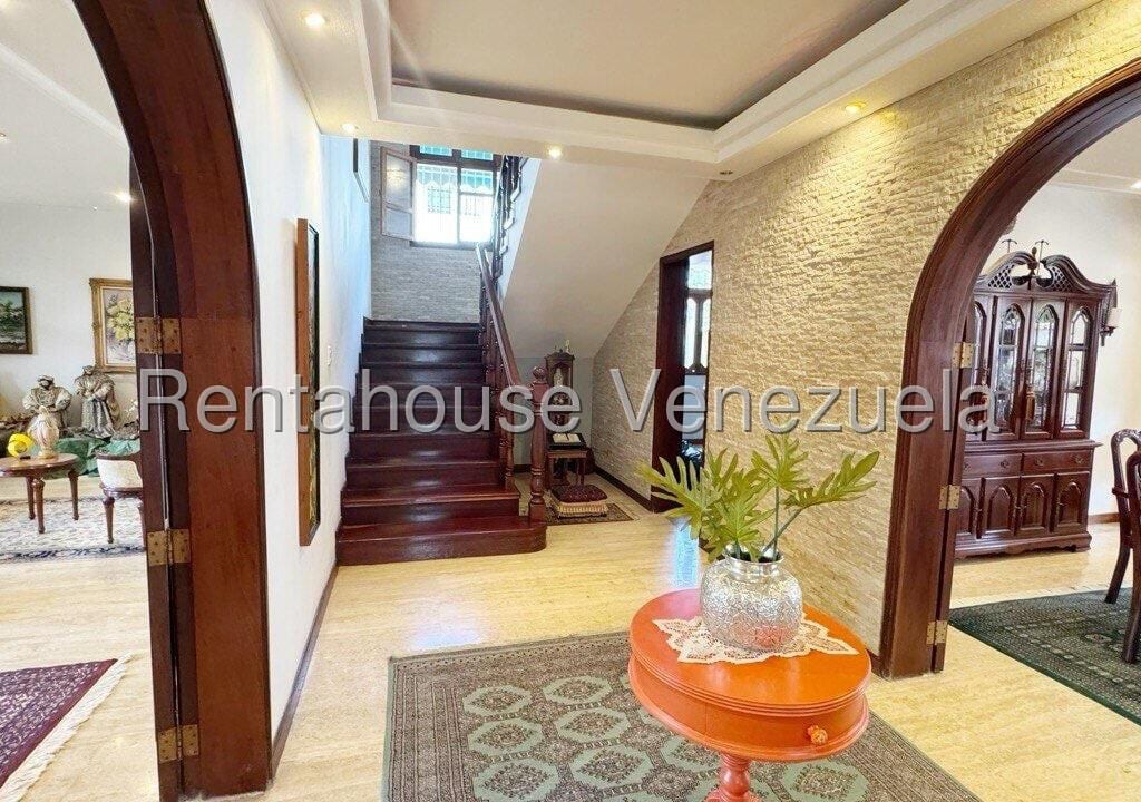 Casa en Lomas de La Lagunita, Caracas