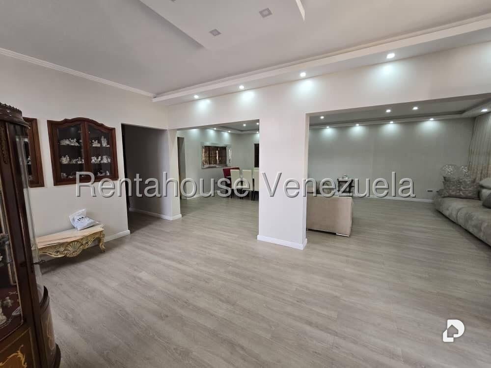 Casa en Vista Alegre, Caracas – 13