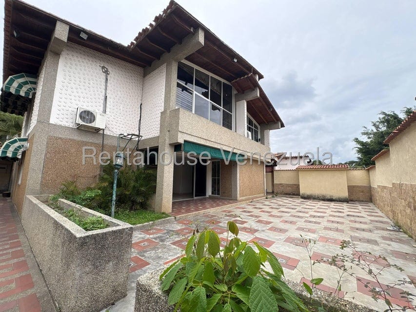 Casa en La Trinidad, Caracas - 1