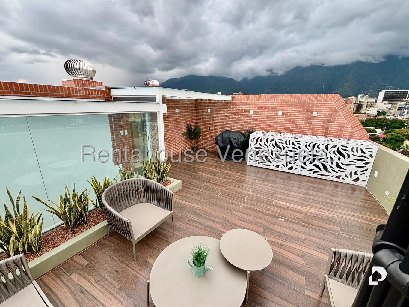 Apartamento en El Rosal, Caracas – 23