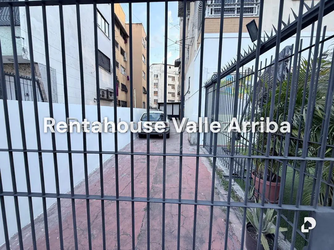 Local comercial en Santa Mónica, Caracas – 29